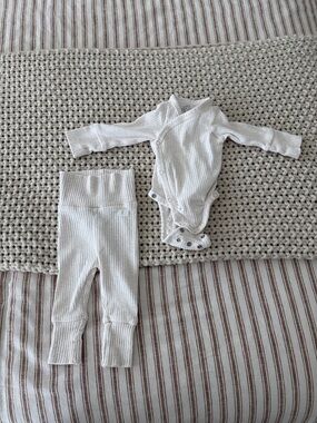 H&M newborn long sleeve and pant matching set organic cotton